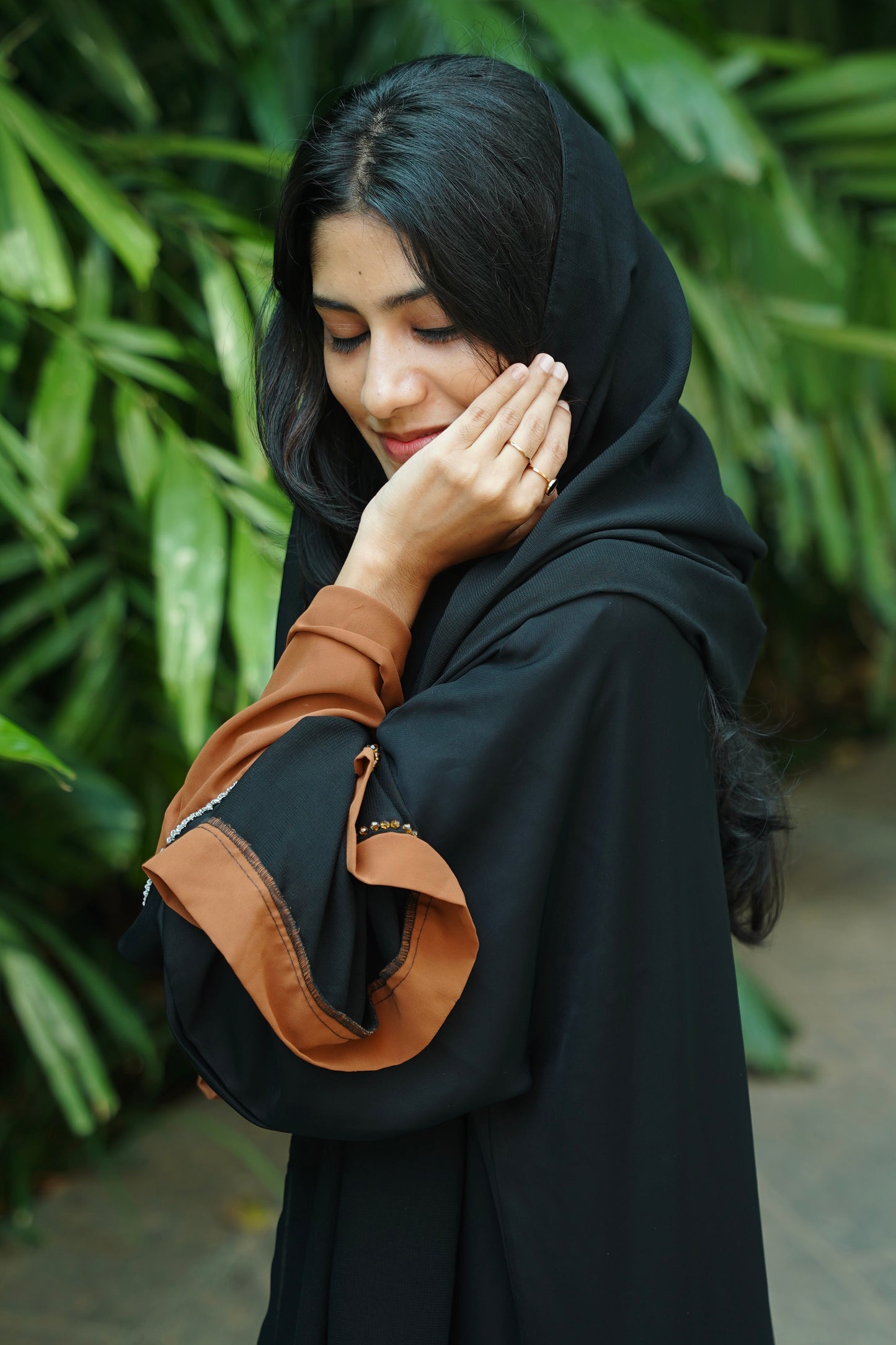 Handworked pleated abaya