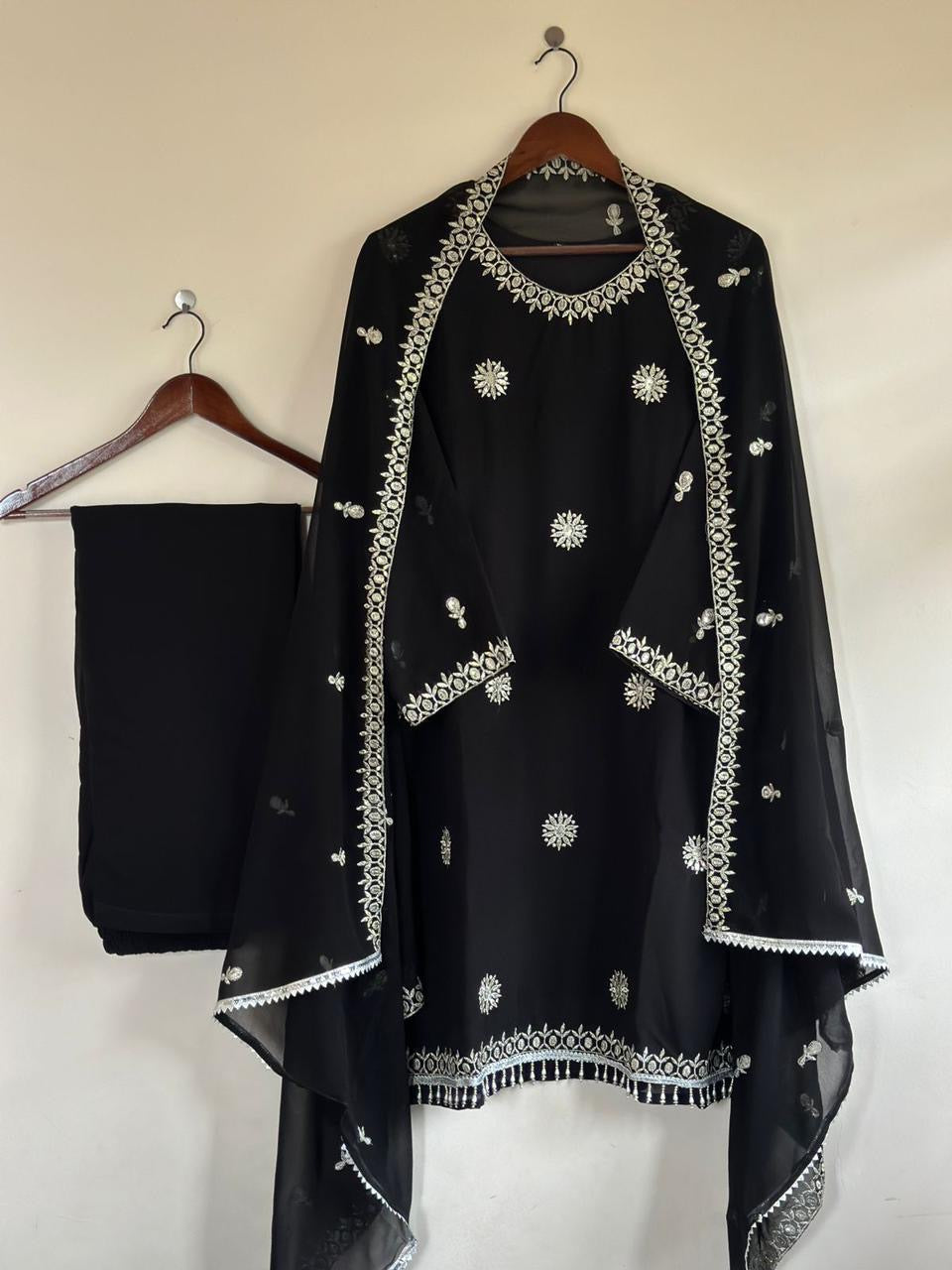 EMBROIDERY DESIGNER SUIT