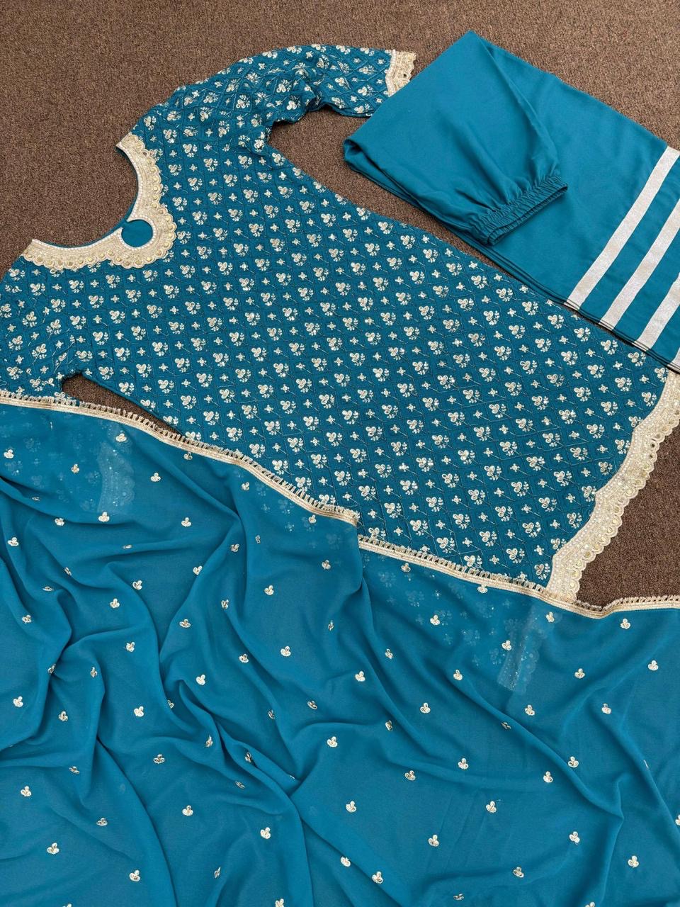 Sequence work top and palazzo