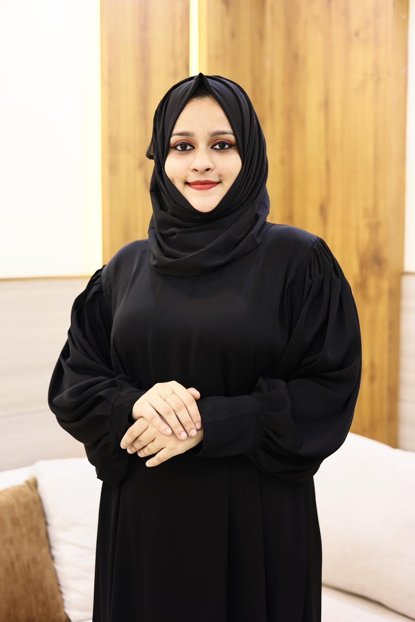Simple tie abaya