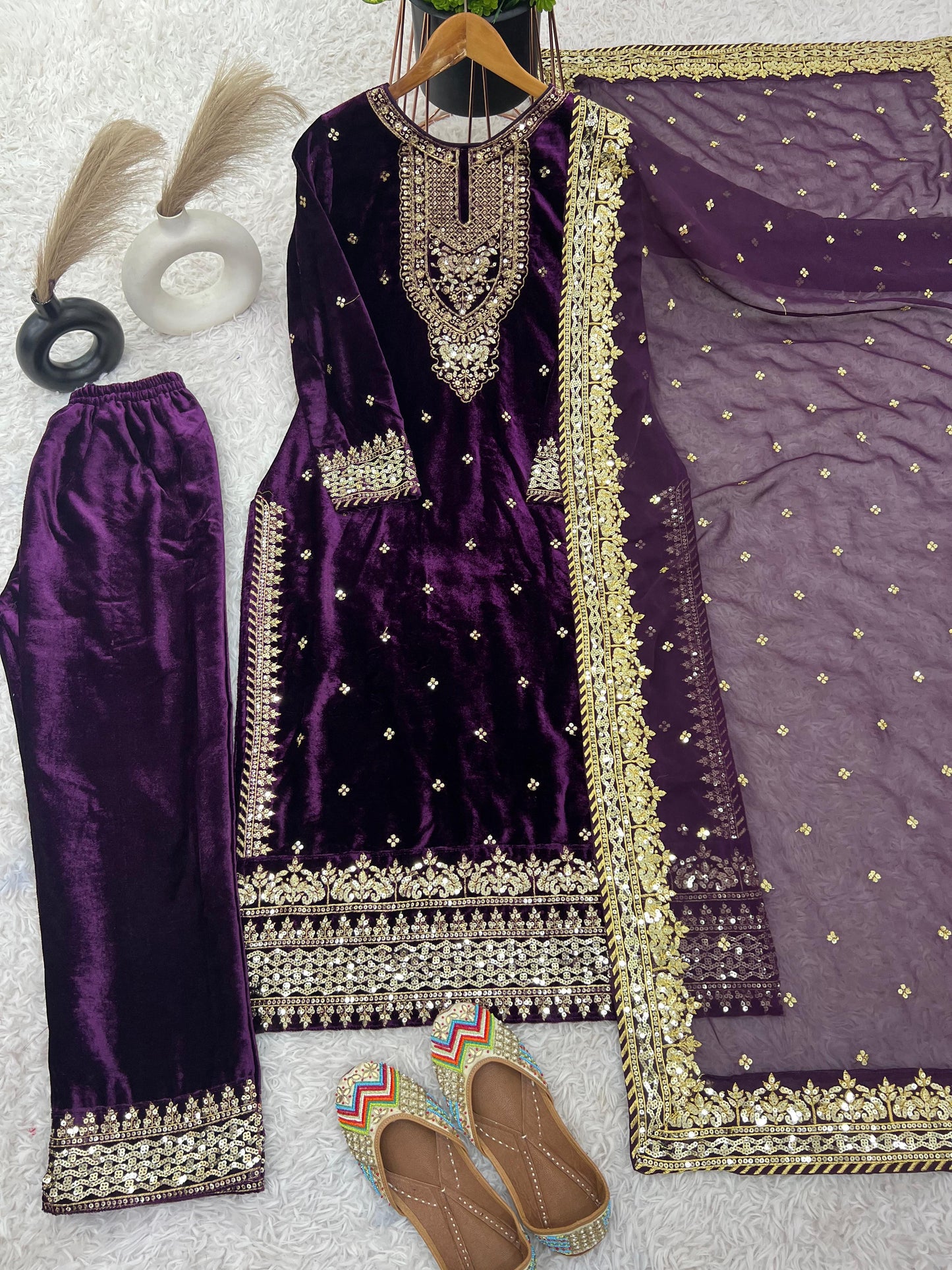 Viscose velvet suite