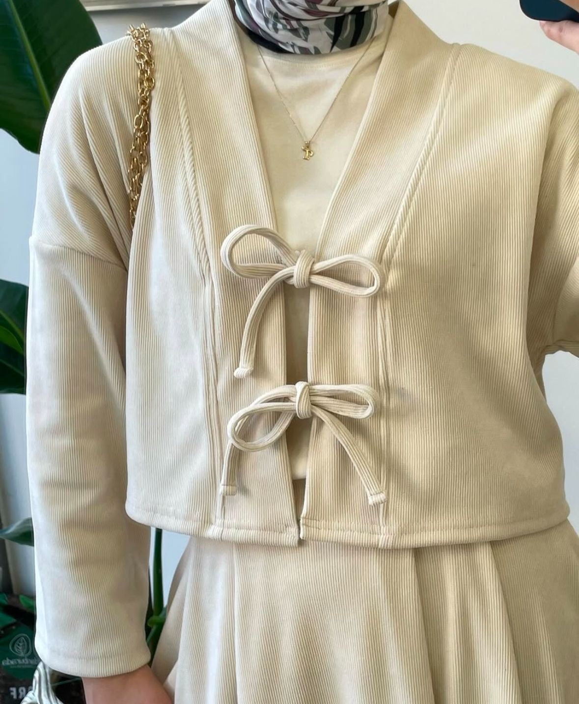 Rib shrug inner and skirt