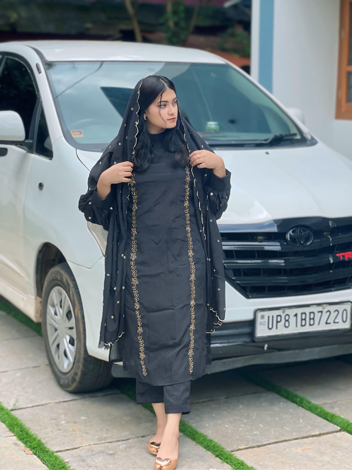 Chinon Salwar Set