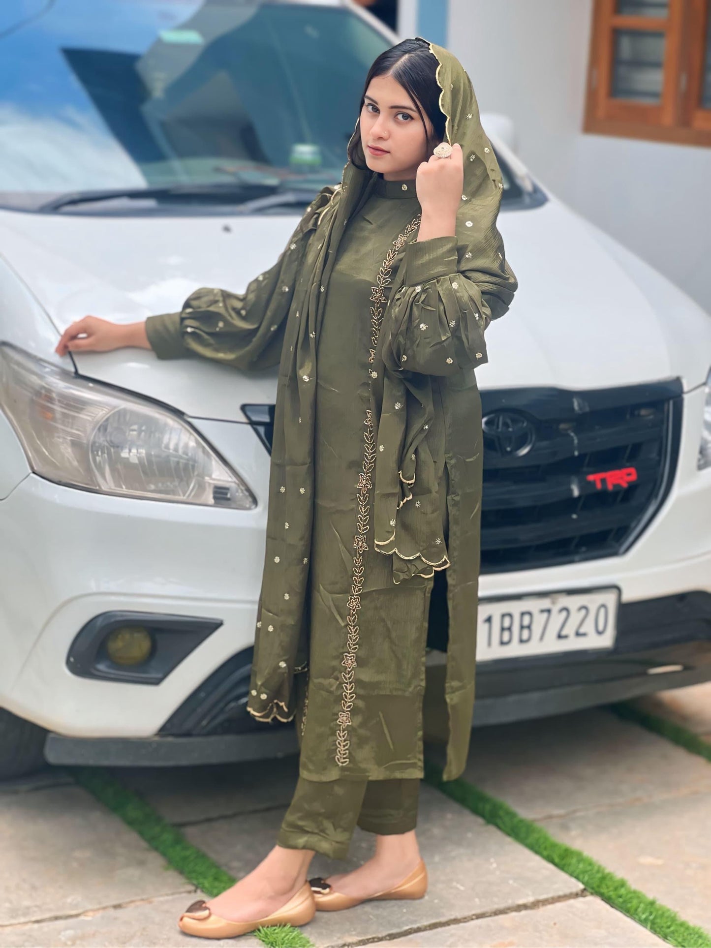 Chinon Salwar Set