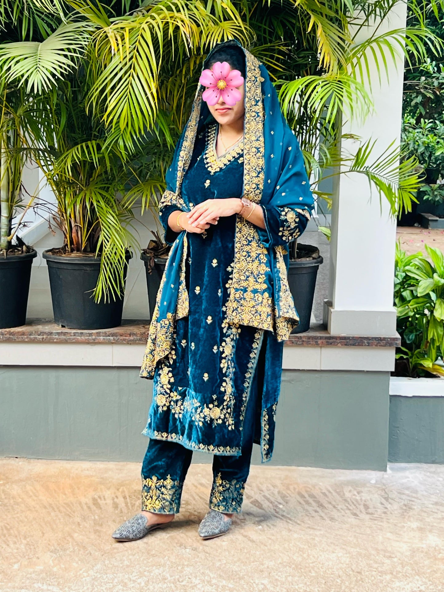 Designer velvet suite