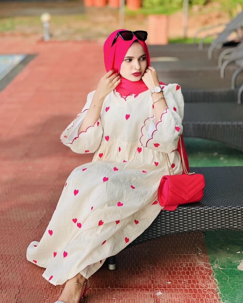 Cora cotton gown