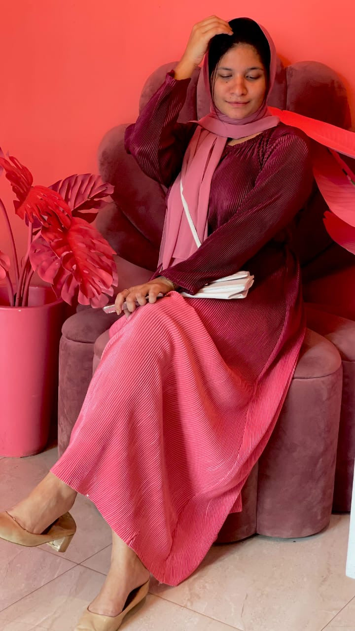 Double shaded modesty gown