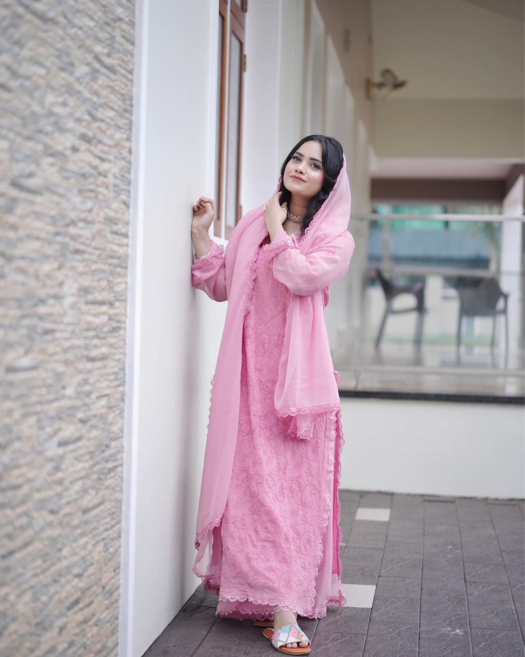 Cotton thread embroidered suite