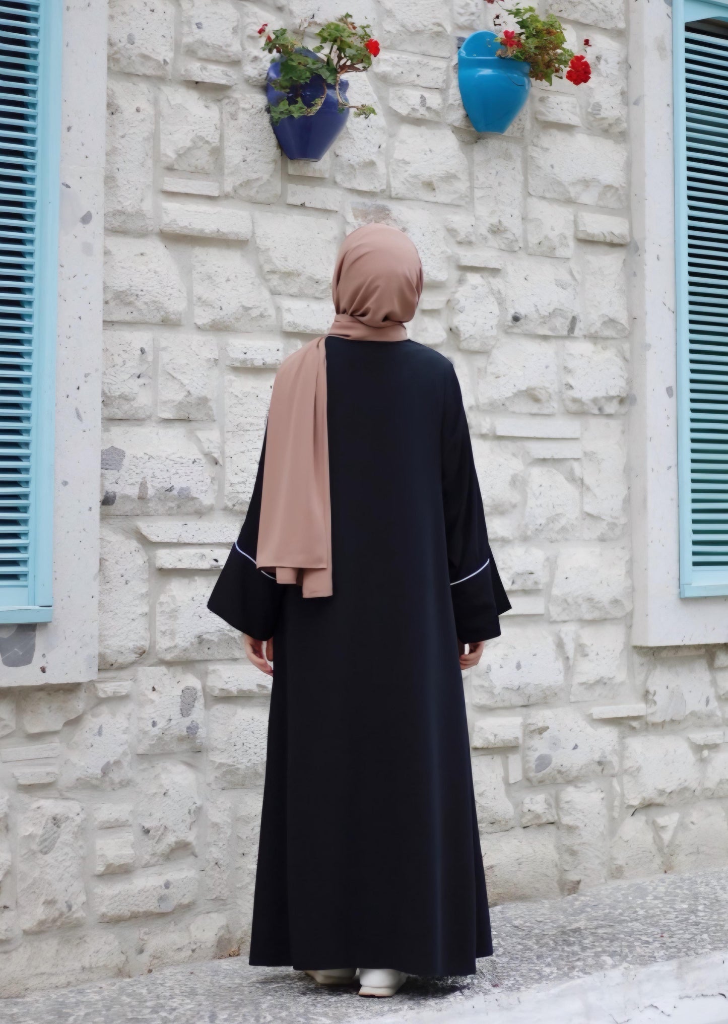 Simple umra abaya