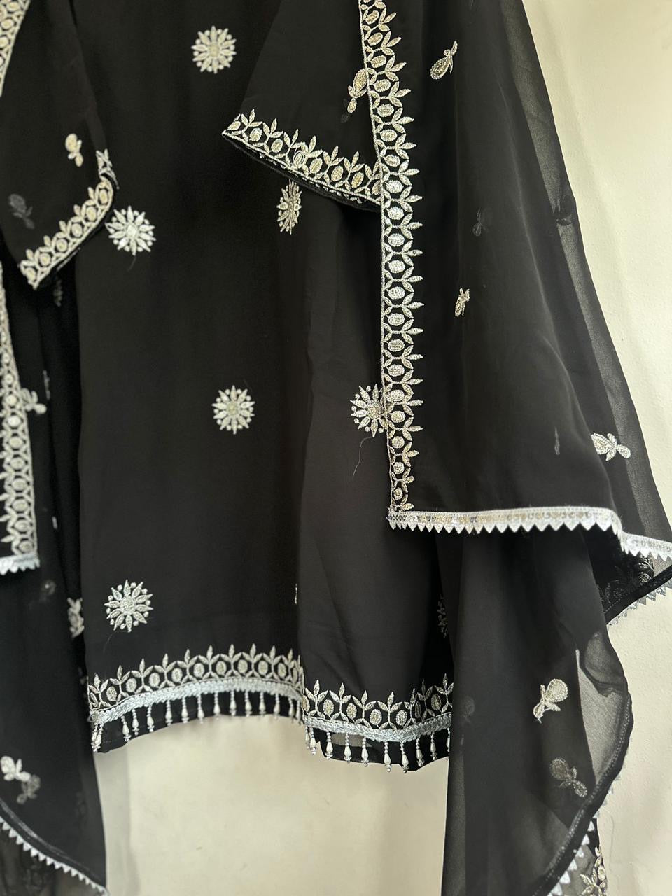EMBROIDERY DESIGNER SUIT