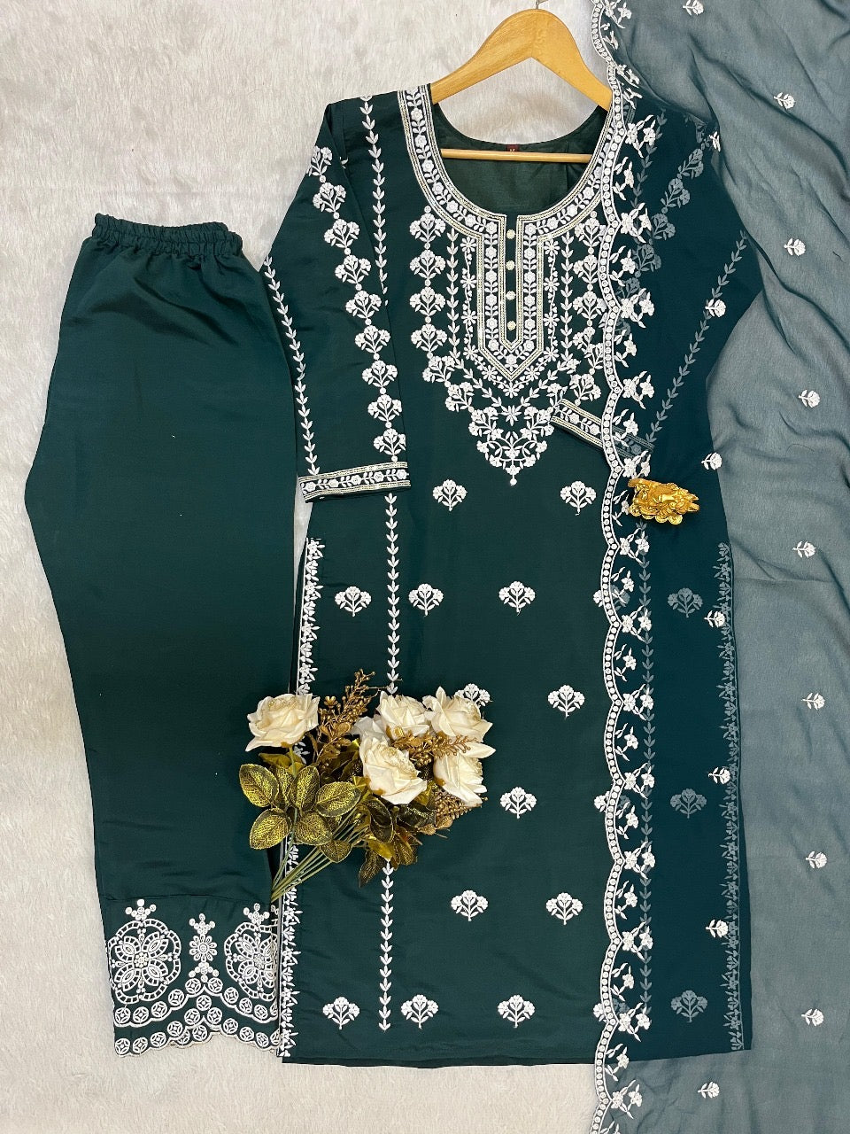 Roman silk suite
