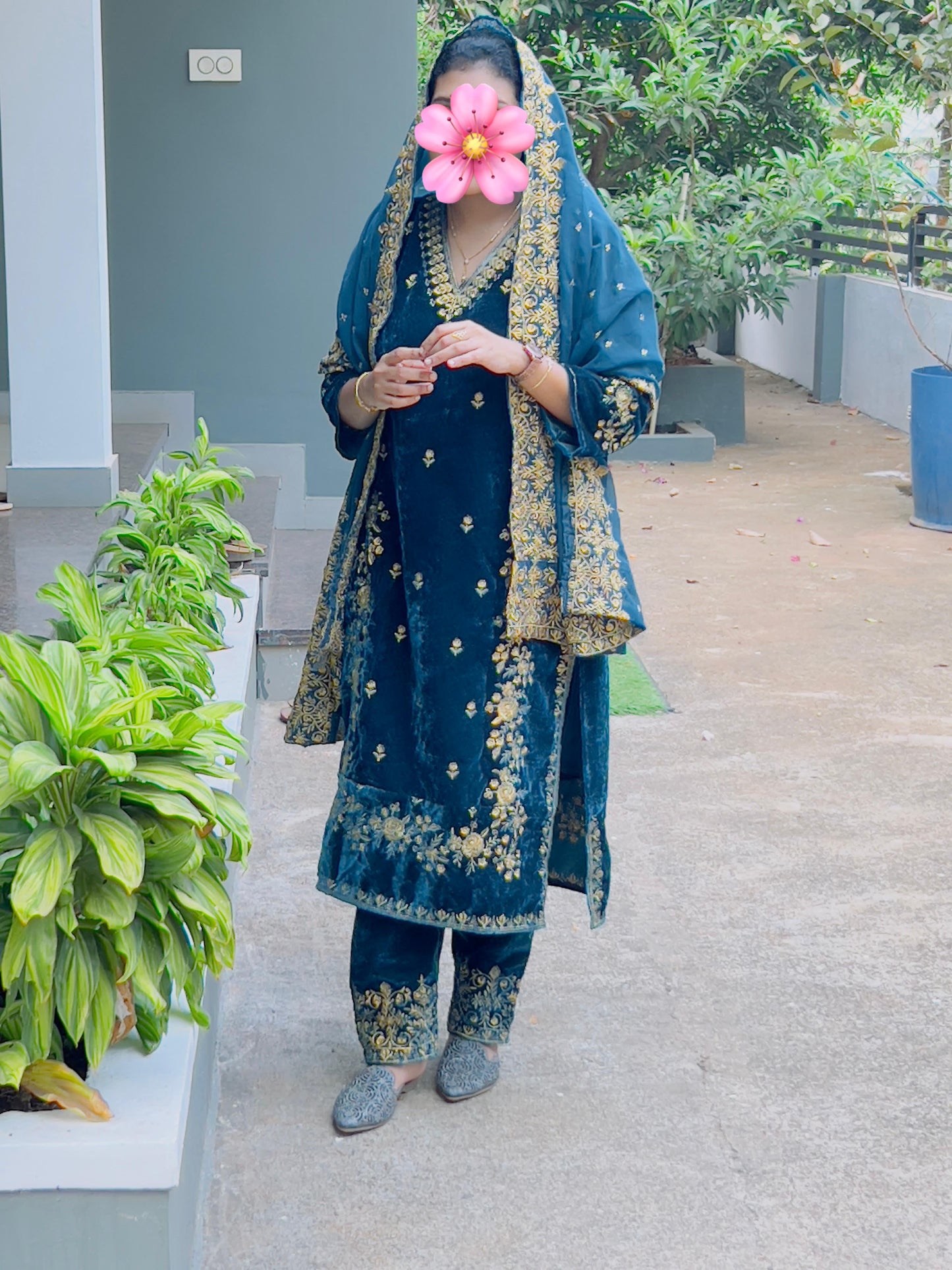 Designer velvet suite