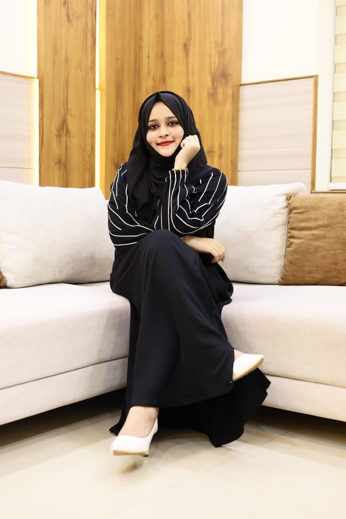 Elegant Umra abaya