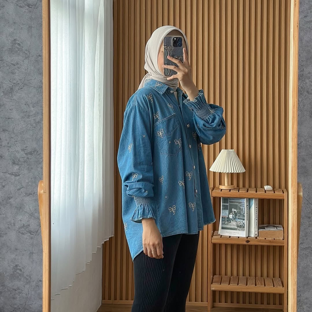 Denim embroidered top