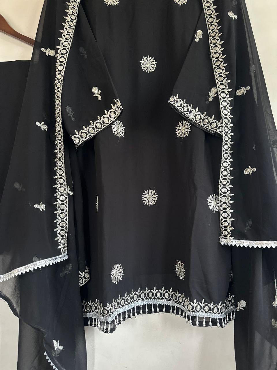 EMBROIDERY DESIGNER SUIT