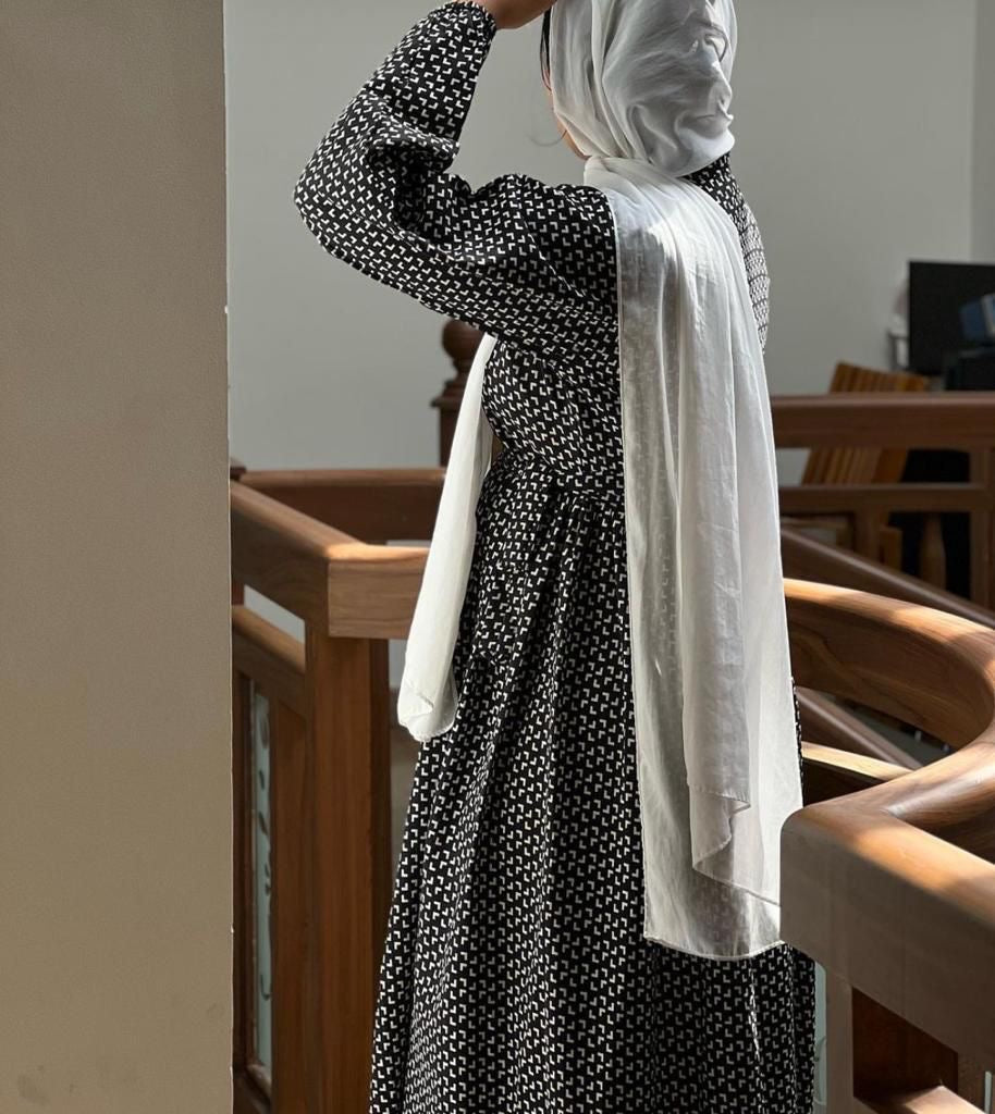 Digital print gown