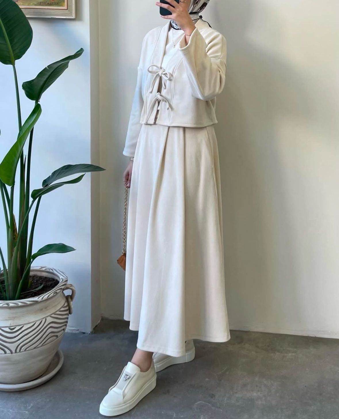 Rib shrug inner and skirt