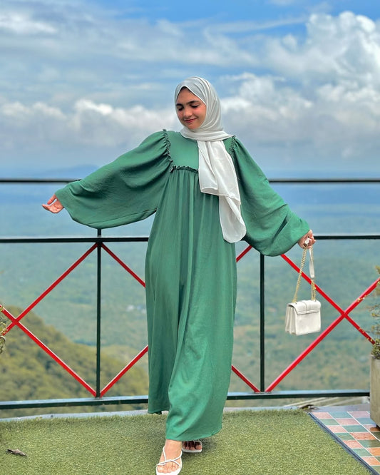 Cey balloon sleeve gown