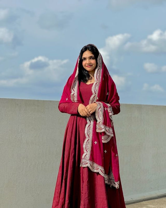 Romansilk anarkali