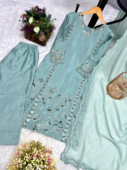 Chinon silk suite