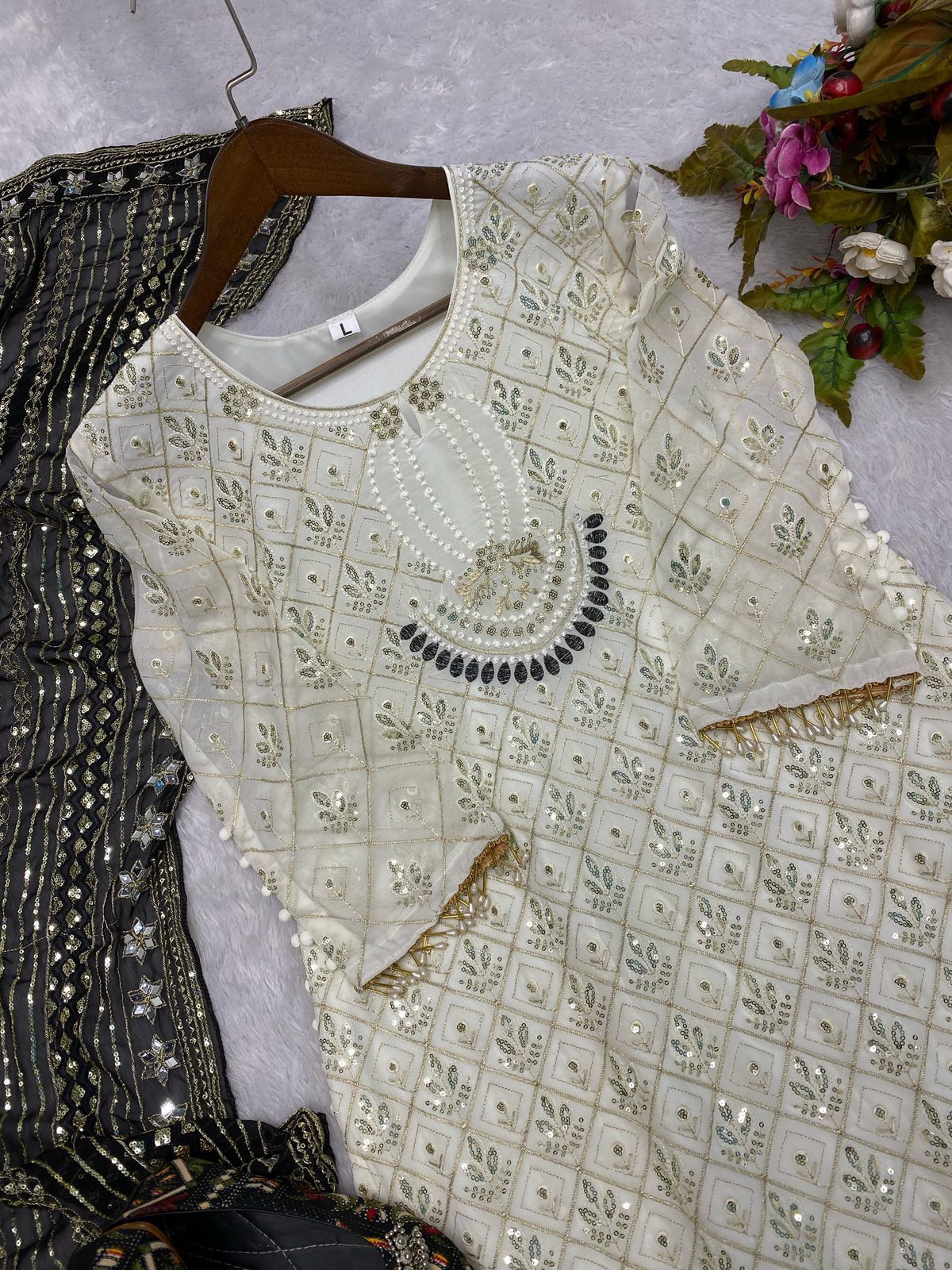 Sequence embroidered suite