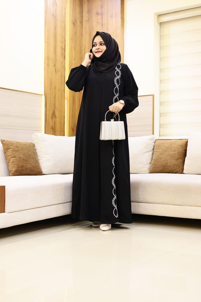 Embroidered abaya