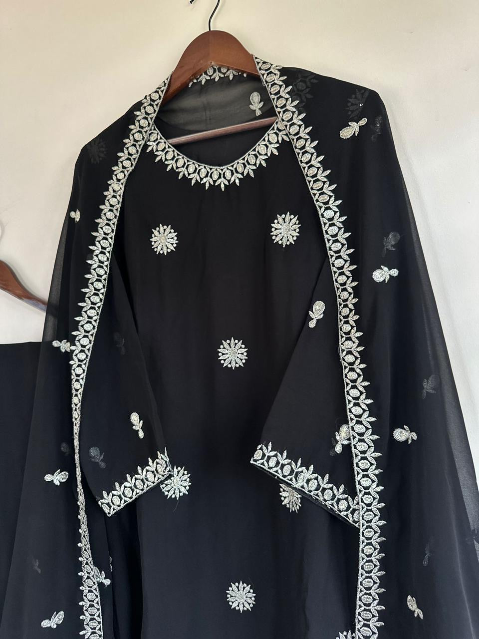 EMBROIDERY DESIGNER SUIT