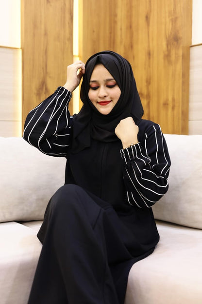 Elegant Umra abaya