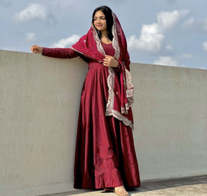 Romansilk anarkali