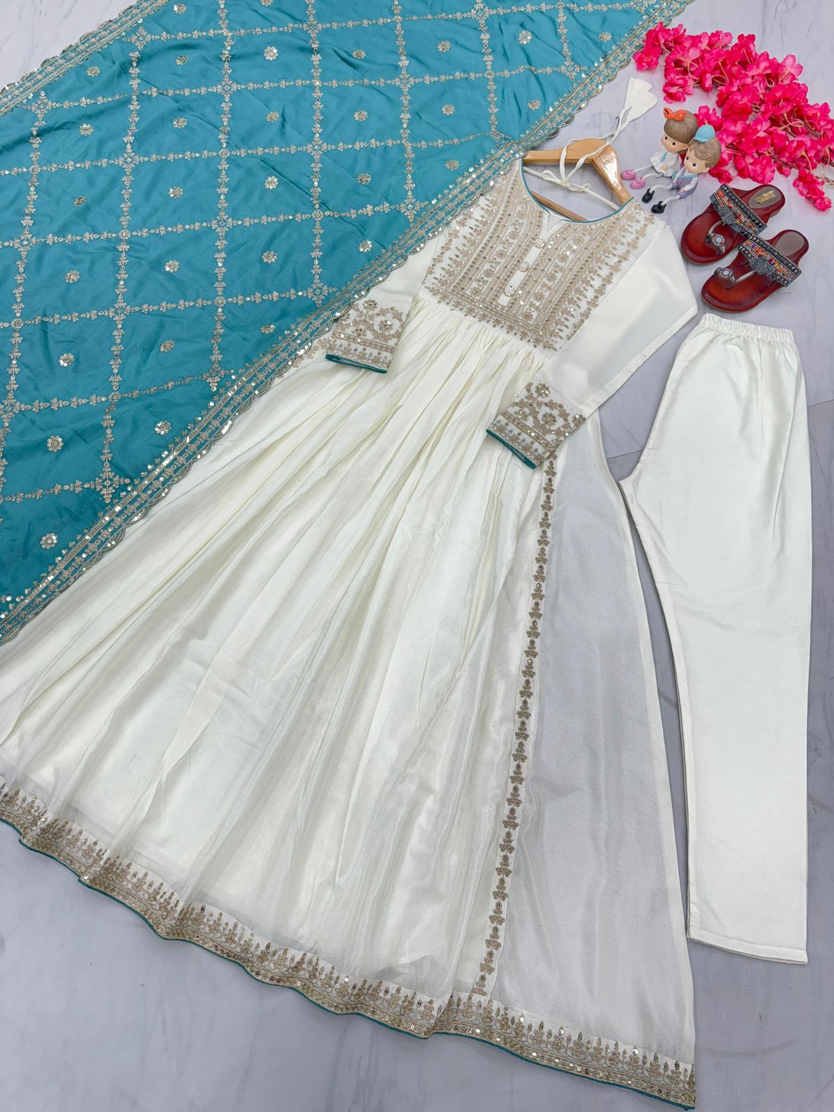 Chinon silk embroidered suite
