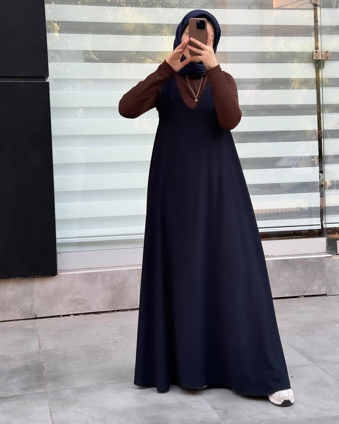 Pinafore and rib inner