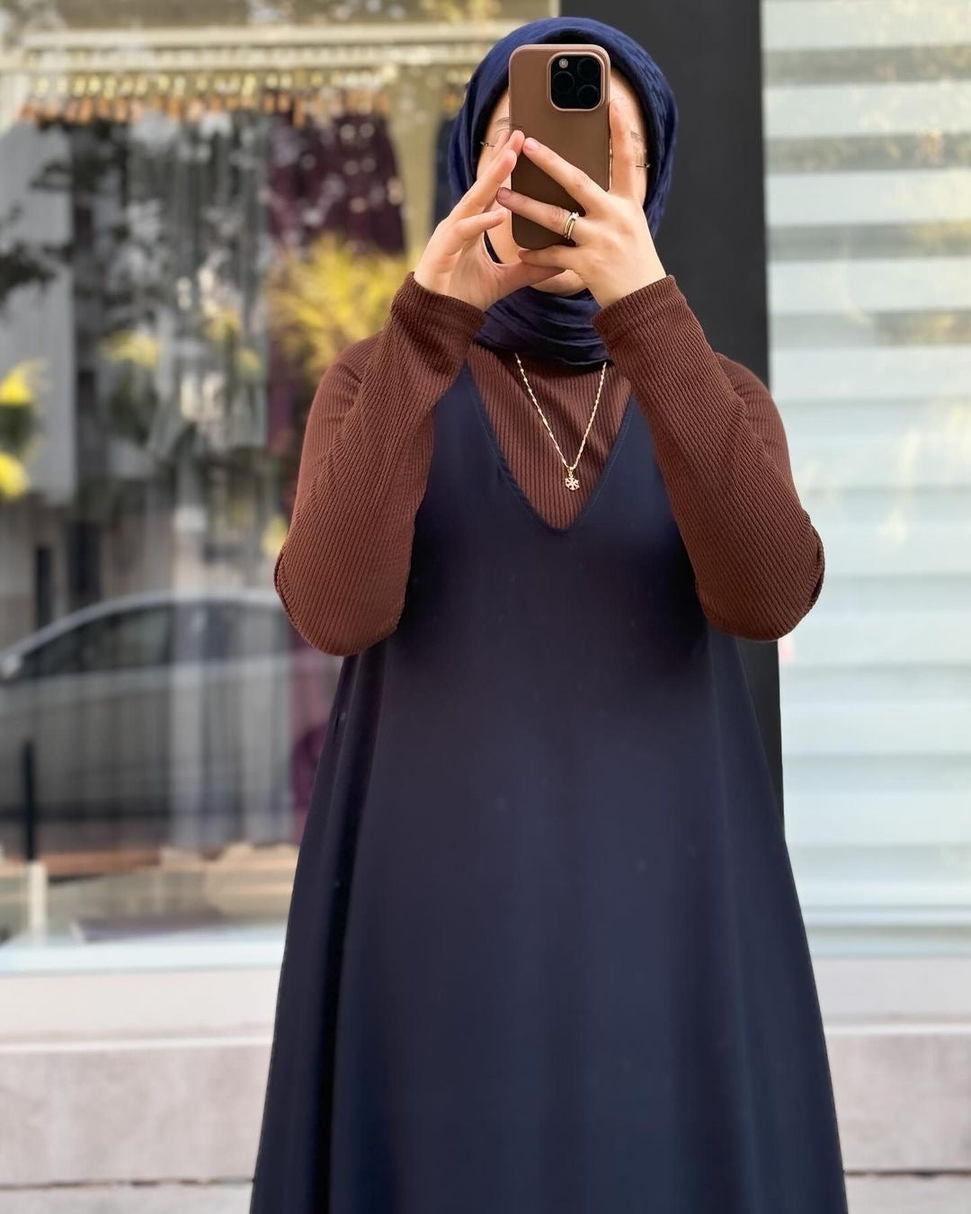 Pinafore and rib inner
