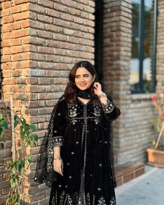 Velvet embroidery gown