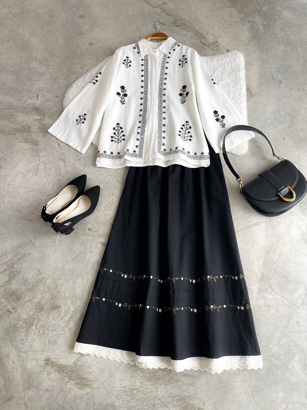 Embroidery top and skirt